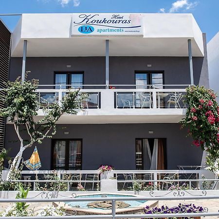 Lia Beachfront Apartments Stalos Luaran gambar