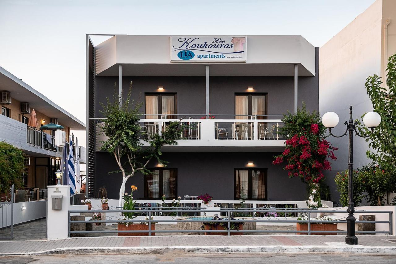 Lia Beachfront Apartments Stalos Luaran gambar